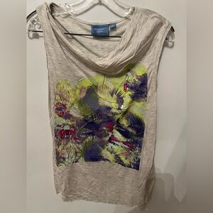 Simply Vera pretty tank style t-shirt size small